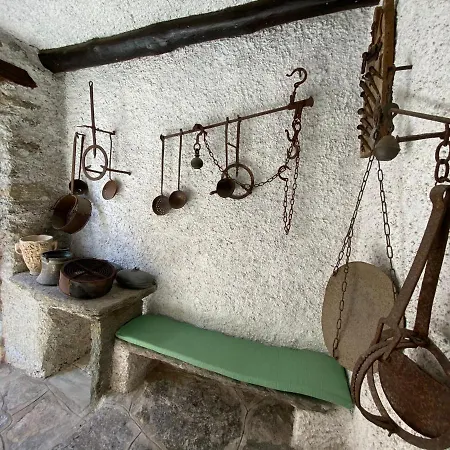 Independent Stone House With View *