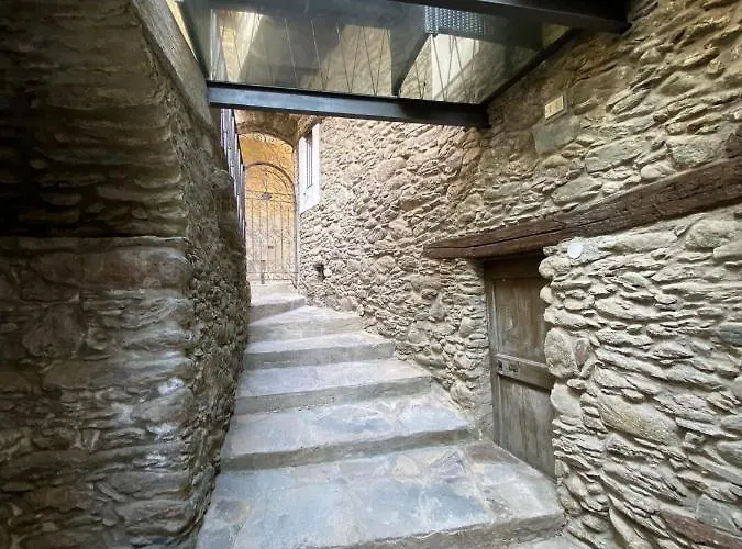 Дом отдыха Independent Stone House With View *