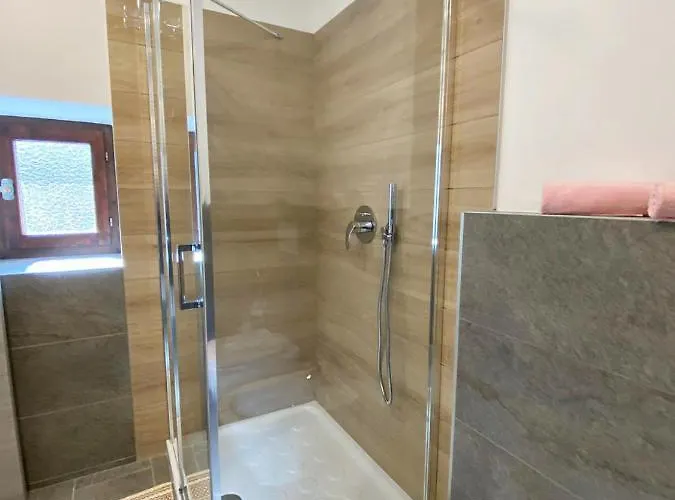 Casa vacanze Independent Stone House With View