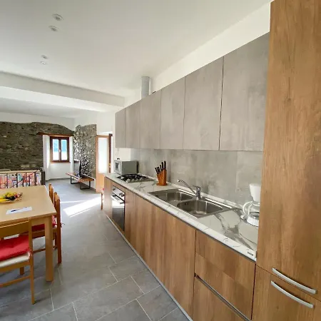 Independent Stone House With View Holiday home