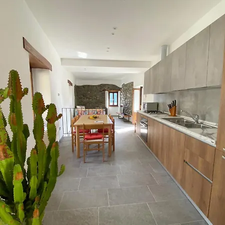 Independent Stone House With View *