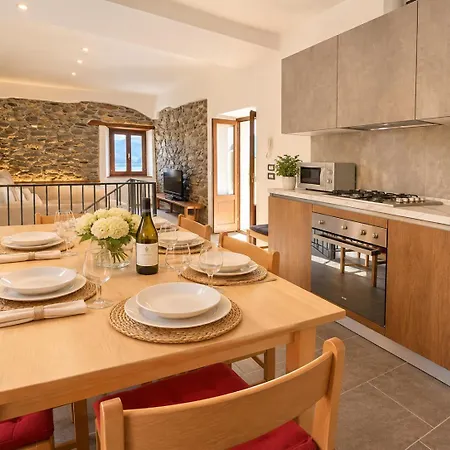Сasa de vacaciones Independent Stone House With View