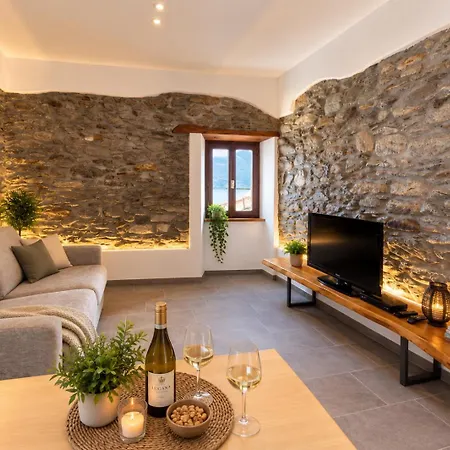 Independent Stone House With View Musso