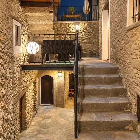 Independent Stone House With View Musso