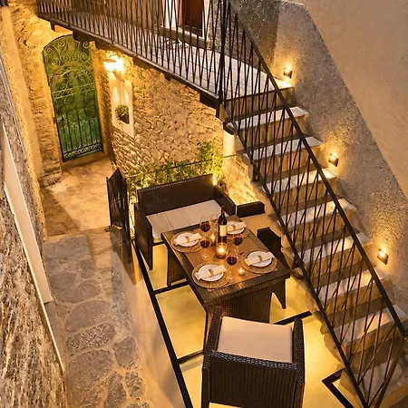 Сasa de vacaciones Independent Stone House With View