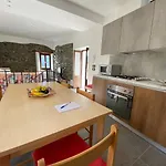 Independent Stone House With View Dom wakacyjny *