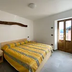 Independent Stone House With View Dom wakacyjny Musso