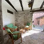 Independent Stone House With View Semesterbostad