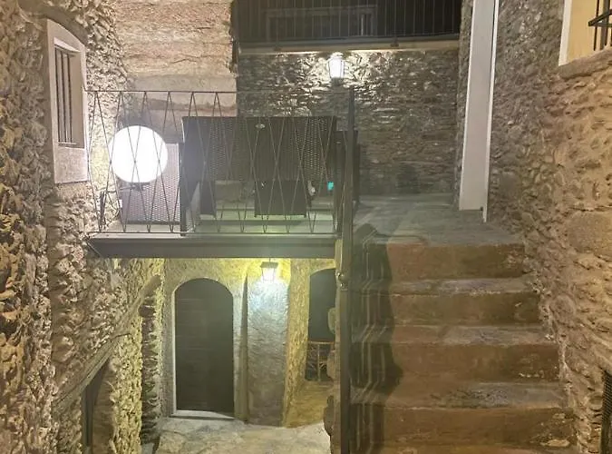 펜션 Independent Stone House With View