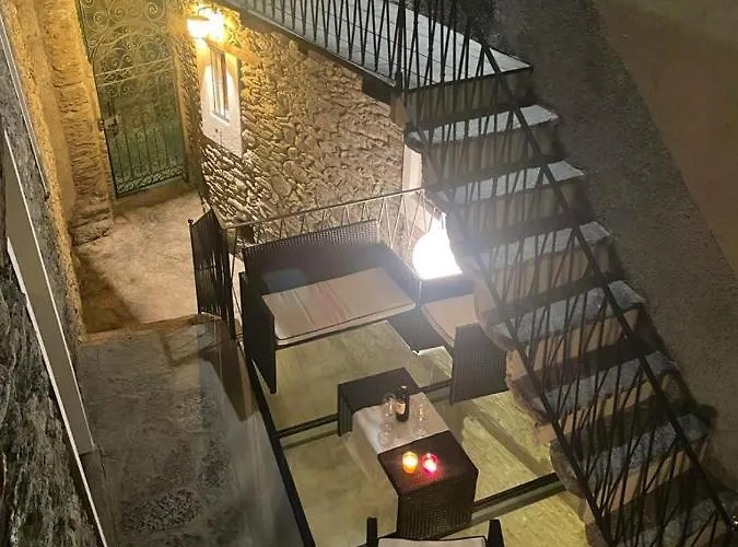 펜션 Independent Stone House With View *